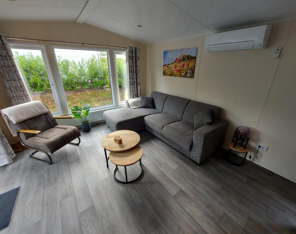 Chalet Wanama. Gelegen Op Het Vakantiepark Het Lierderholt Op De Veluwe. Villa Beekbergen Esterno foto