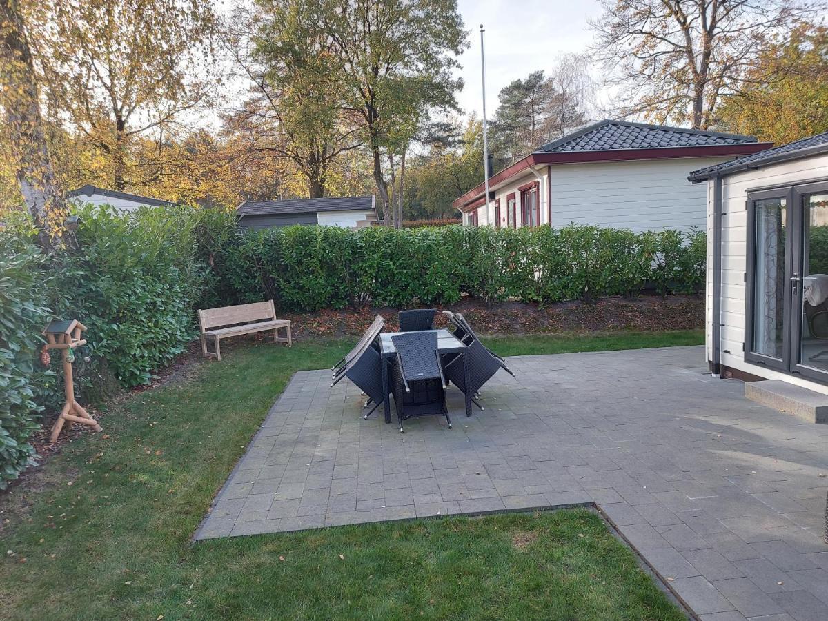 Chalet Wanama. Gelegen Op Het Vakantiepark Het Lierderholt Op De Veluwe. Villa Beekbergen Esterno foto