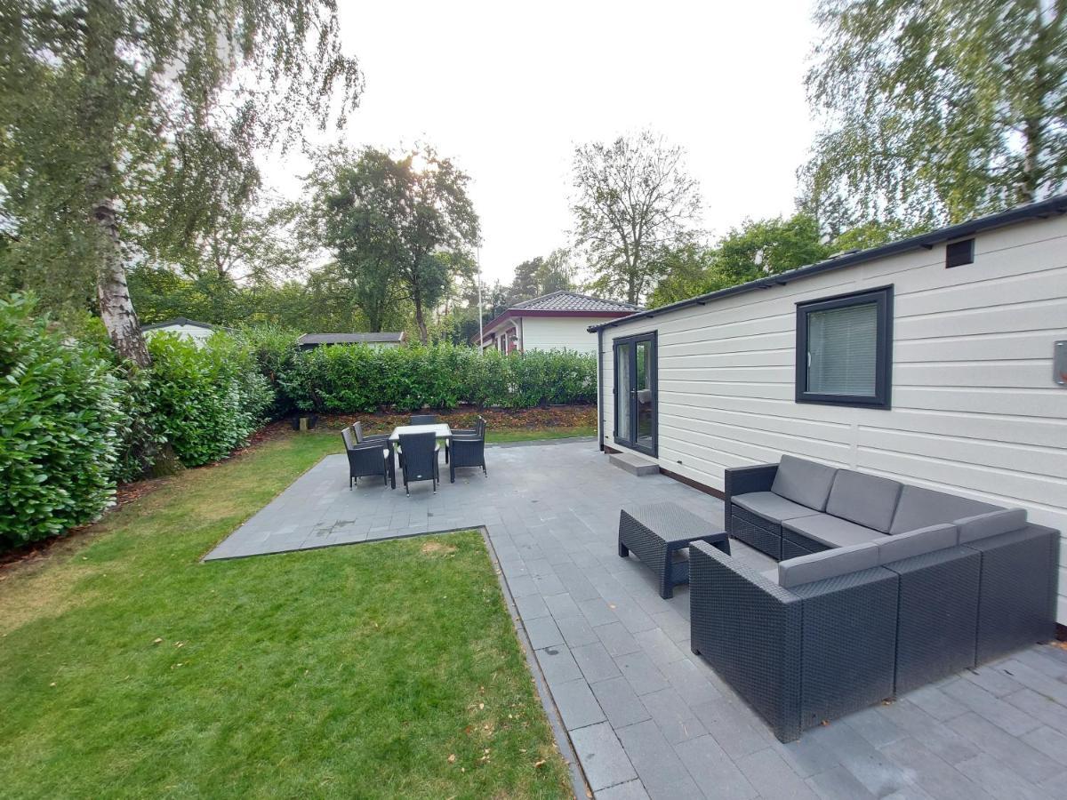 Chalet Wanama. Gelegen Op Het Vakantiepark Het Lierderholt Op De Veluwe. Villa Beekbergen Esterno foto